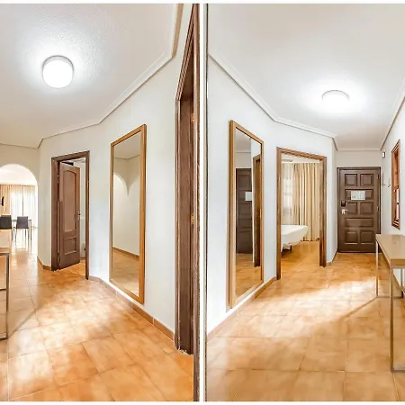 Apto Con Piscina, Terraza Privada & Ac Apartmanhotel *