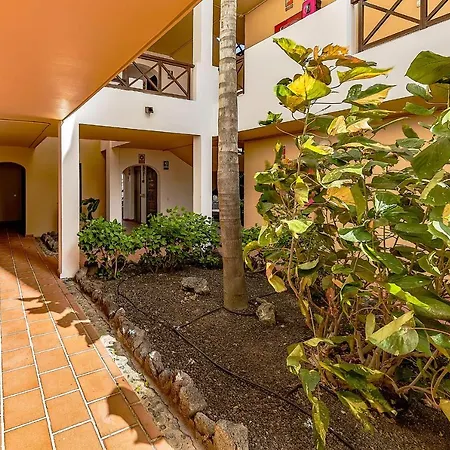 Apto Con Piscina, Terraza Privada & Ac Apartmanhotel *